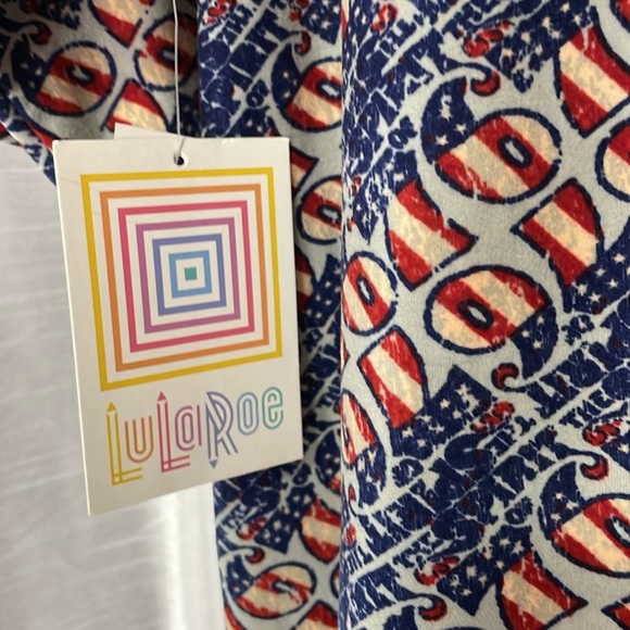 LuLaRoe Irma NWT Women’s 2XL Spirit of 76 Patriotic Americana Short Sleeve Top - Picture 5 of 8